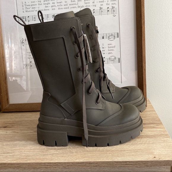 Zara Chunky Combat Boots NWT - Picture 3 of 13